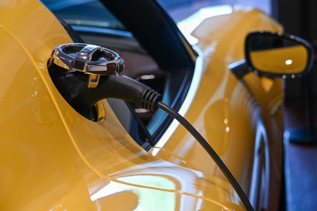What Happens When an Electric Car’s Brakes Don’t Respond